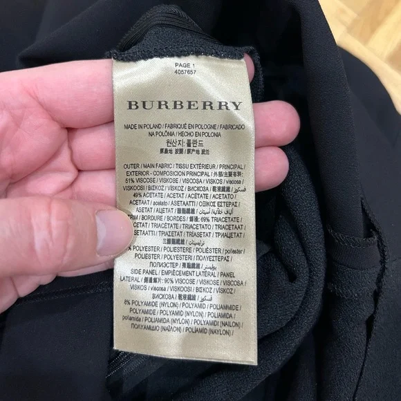 BNWT Burberry dress size 6 - Picture 6 of 6